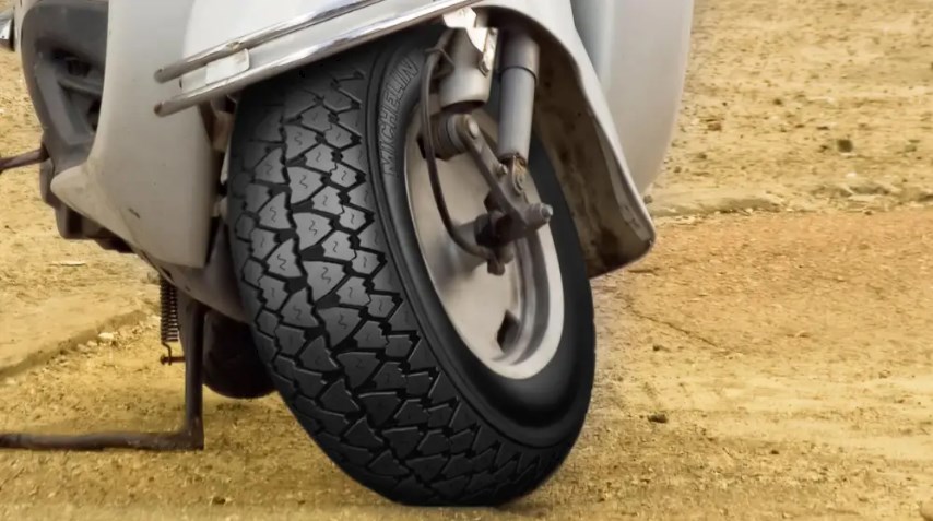 Neumáticos Michelin S83 en una moto